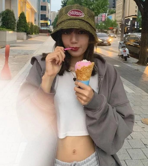女生各种脸型搭配什么样的帽子技巧