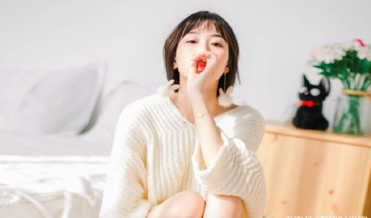 短发怎么搭配服装 短发女生秋季气质穿衣搭配图片