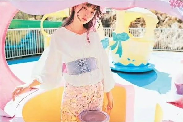 可爱的女人味穿搭：只要加入这件就OK